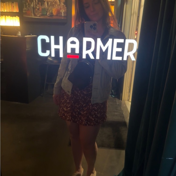 Hi I’m Caroline - Picture 3 of 5